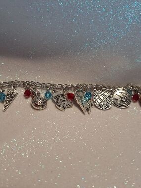 Star Wars Charm Bracelet 8" Long New